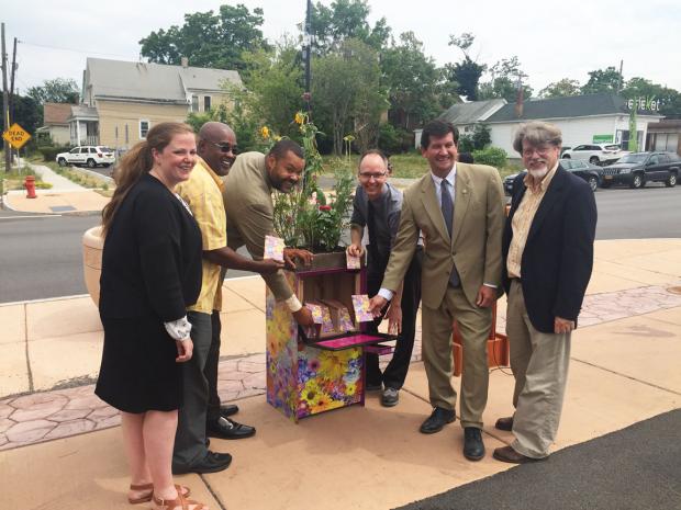 Left to right: Albright-Knox curator Cathleen Chaffee, Mattie’s owner Georhe Holt, Jr., the City of Buffalo’sd Otis Barker, Albright-Knox curator Aaron Ott, Erie County Executive Mark Poloncarz, and the Fillmore Corridor Neighborhood Coalition’s Tony James.
