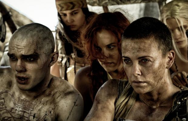 Charlize Theron (r.) in Mad Max Fury Road
