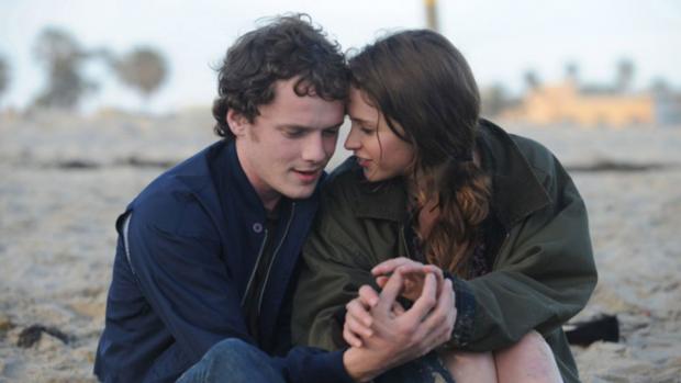 Anton Yelchin and Felicity Jones in Like Crazy
