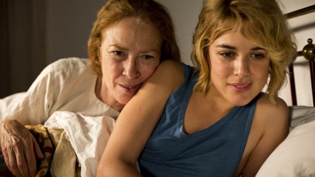 Susi Sánchez and Adriana Ugarte in Julieta.
