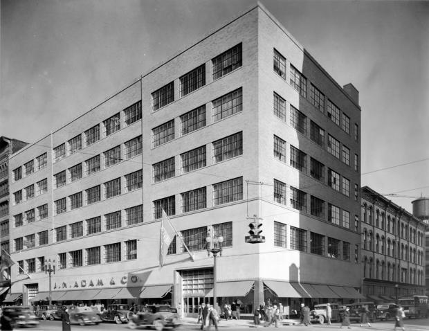 Photo courtesy of the Buffalo History Museum.
Photo courtesy of the Buffalo History Museum.