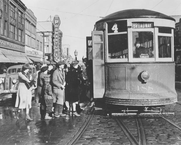 Photo courtesy of the Buffalo History Museum.
Photo courtesy of the Buffalo History Museum.